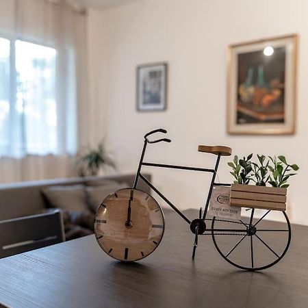 Ferienwohnung La Stella Del Lago Arona Exterior foto
